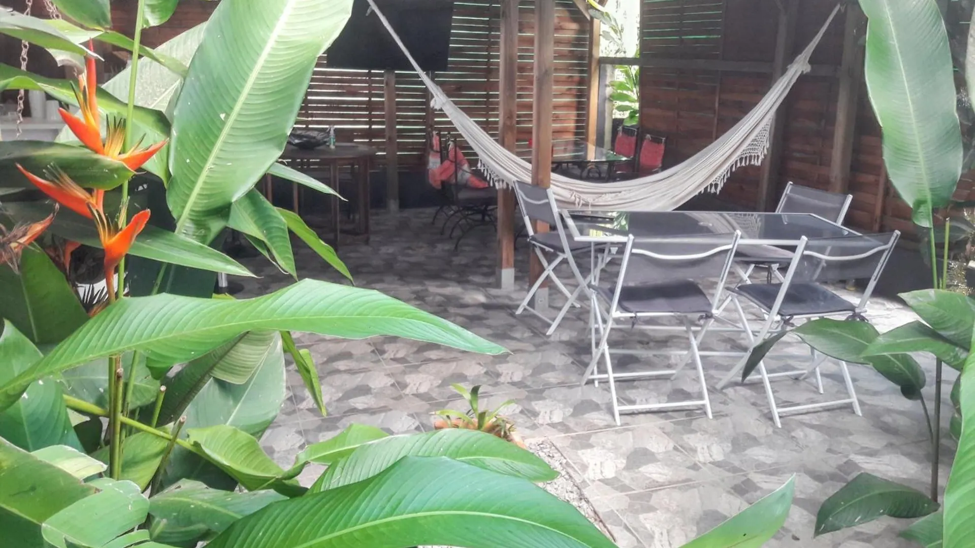 Appartement Charmant A Sainte Rose De 40 M² Avec Piscine 0*, سانت-روز